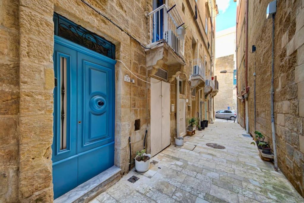 31 Sally Port Валетта Экстерьер фото